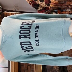 Red Rocks Amphitheatre Colorado Size Small Crew Neck Sweatshirt Light Green
